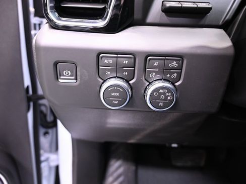 New 2026 GMC Sierra 1500 Denali image 32