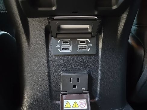 Used 2021 Jeep Gladiator Mojave AWD/4WD image 43