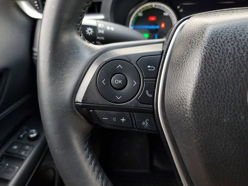 Certified 2023 Toyota Venza LE image 21