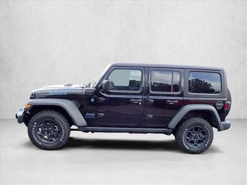 Used 2023 Jeep Wrangler Unlimited w/ Cold Weather Group AWD/4WD image 2