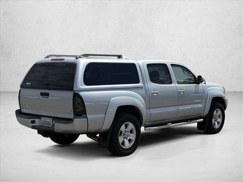 Used 2013 Toyota Tacoma 4x4 Double Cab w/ TRD Sport Pkg image 5