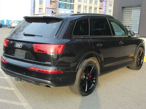 Used 2019 Audi Q7 3.0T Prestige image 2
