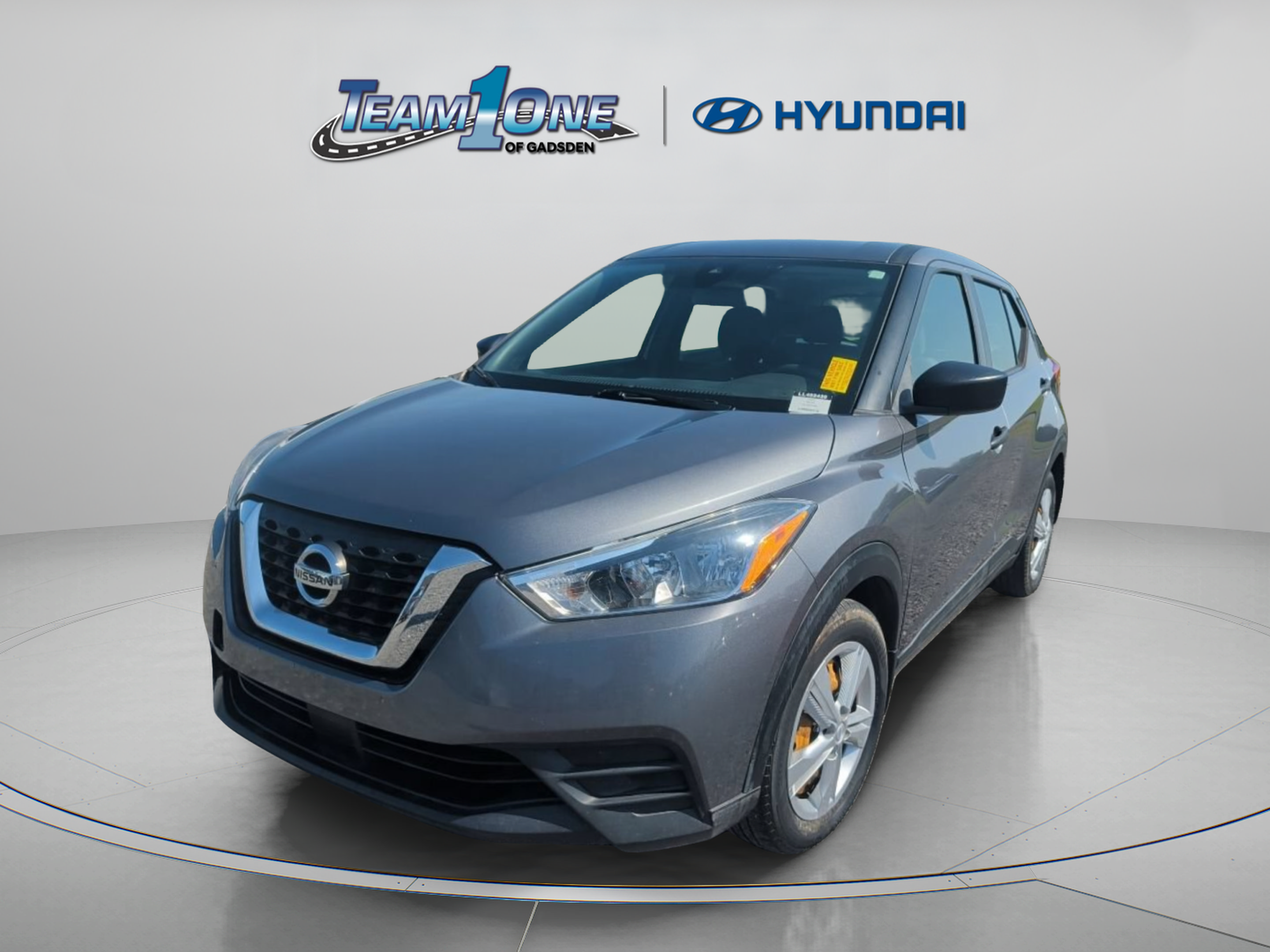 Used 2020 Nissan Kicks S FWD image 2