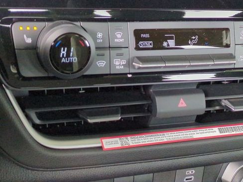 Certified 2026 Toyota Grand Highlander XLE image 22