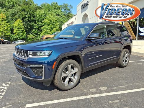 New 2026 Jeep Grand Cherokee Limited AWD/4WD image 1