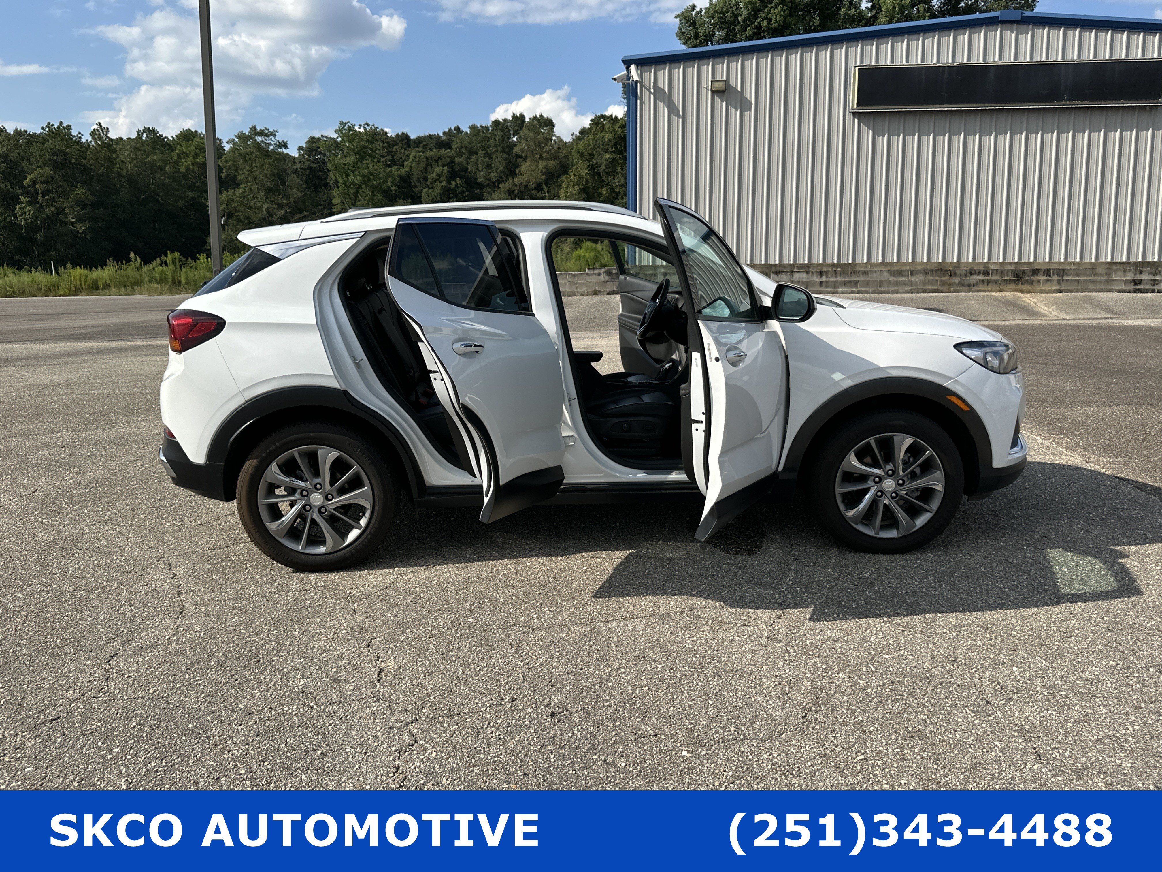 Used 2021 Buick Encore GX Essence w/ Experience Buick Package AWD/4WD image 34