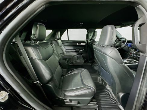 Used 2020 Ford Explorer ST w/ Premium Technology Package image 28