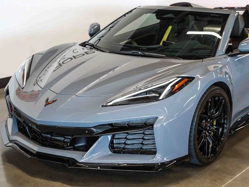 Used 2024 Chevrolet Corvette Z06 w/ Battery Protection Package RWD image 28