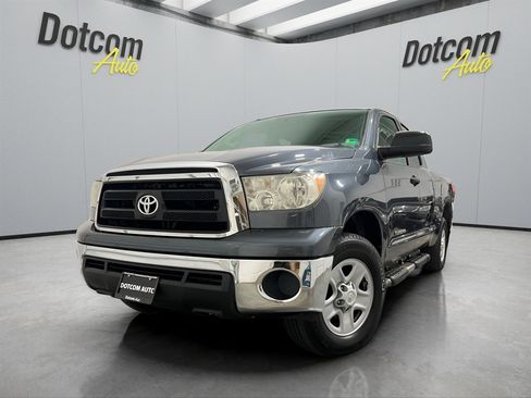 Used 2010 Toyota Tundra 4x4 Double Cab image 3