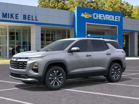 New 2026 Chevrolet Equinox LT w/ Convenience Package II image 2