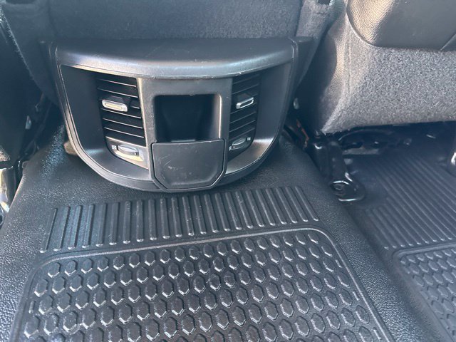 Used 2020 RAM 2500 Tradesman w/ Chrome Appearance Group RWD image 19