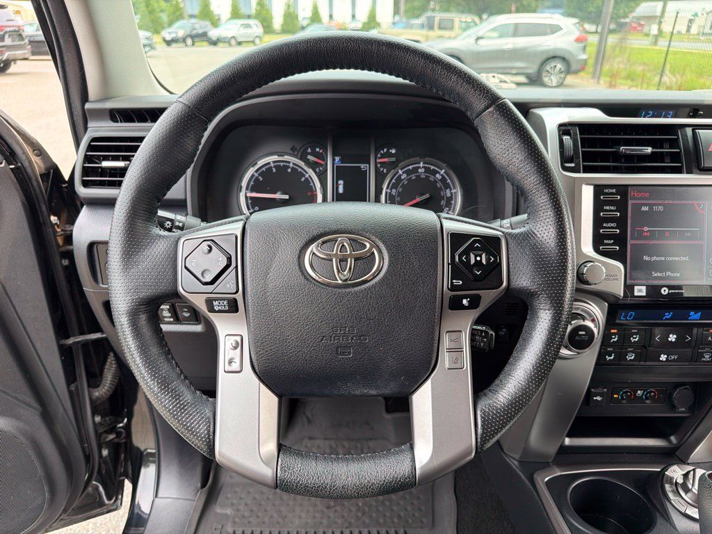 Used 2024 Toyota 4Runner Limited AWD/4WD image 20