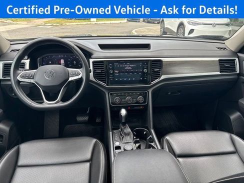 Certified 2023 Volkswagen Atlas SE w/ Panoramic Sunroof Package AWD/4WD image 4