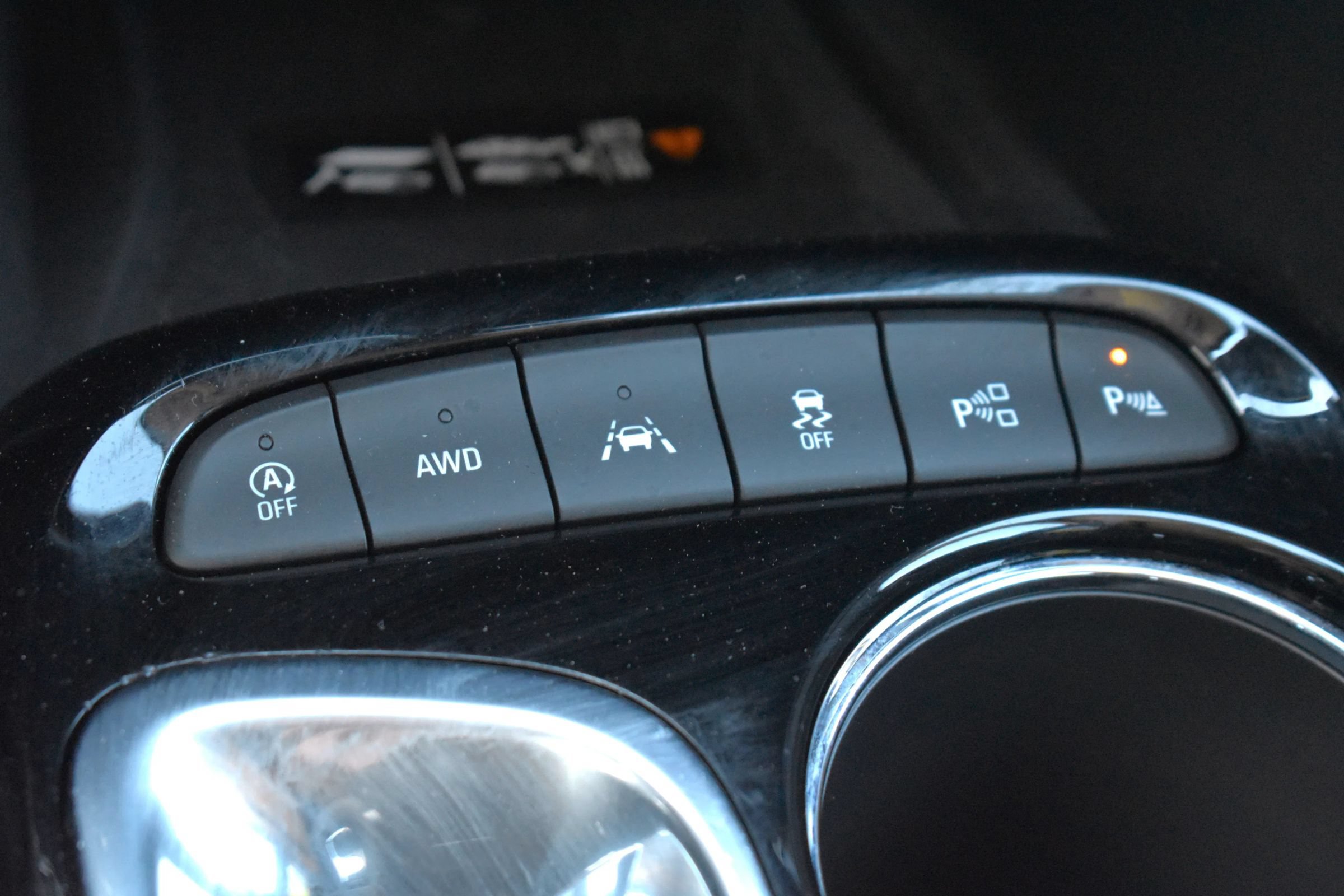 Used 2020 Buick Encore GX Essence w/ Experience Buick Package AWD/4WD image 65