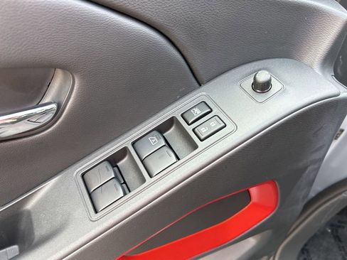 New 2025 Nissan Frontier PRO-4X w/ Pro Convenience Package image 14