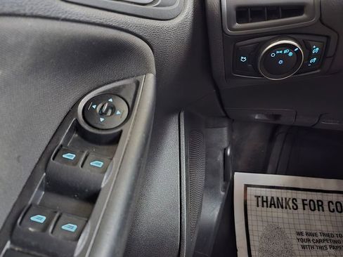 Used 2016 Ford Focus SE image 18