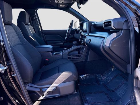 Used 2025 Toyota 4Runner SR5 image 30