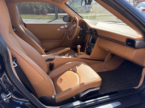Used 2007 Porsche 911 Carrera RWD image 4