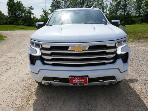 New 2026 Chevrolet Silverado 1500 High Country AWD/4WD image 10