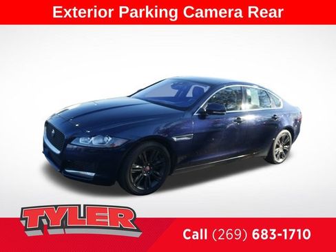 Used 2017 Jaguar XF Premium AWD/4WD image 3