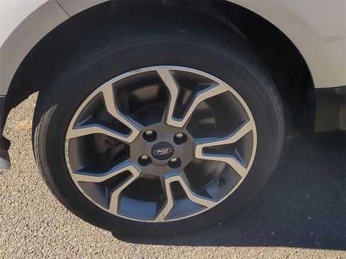 Used 2019 Ford EcoSport SES image 10