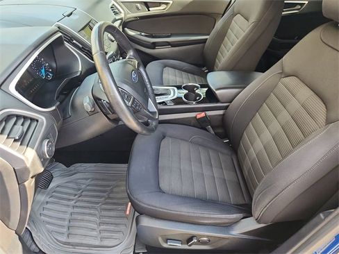 Used 2018 Ford Edge SEL image 18