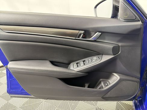Used 2021 Honda Accord Sport image 11
