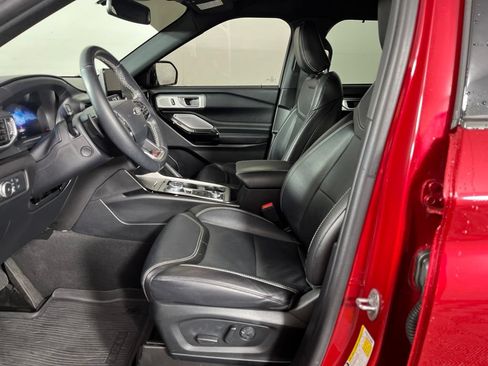 Used 2022 Ford Explorer ST w/ Equipment Group 401A AWD/4WD image 22