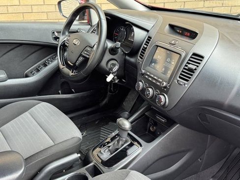 Used 2018 Kia Forte S image 10