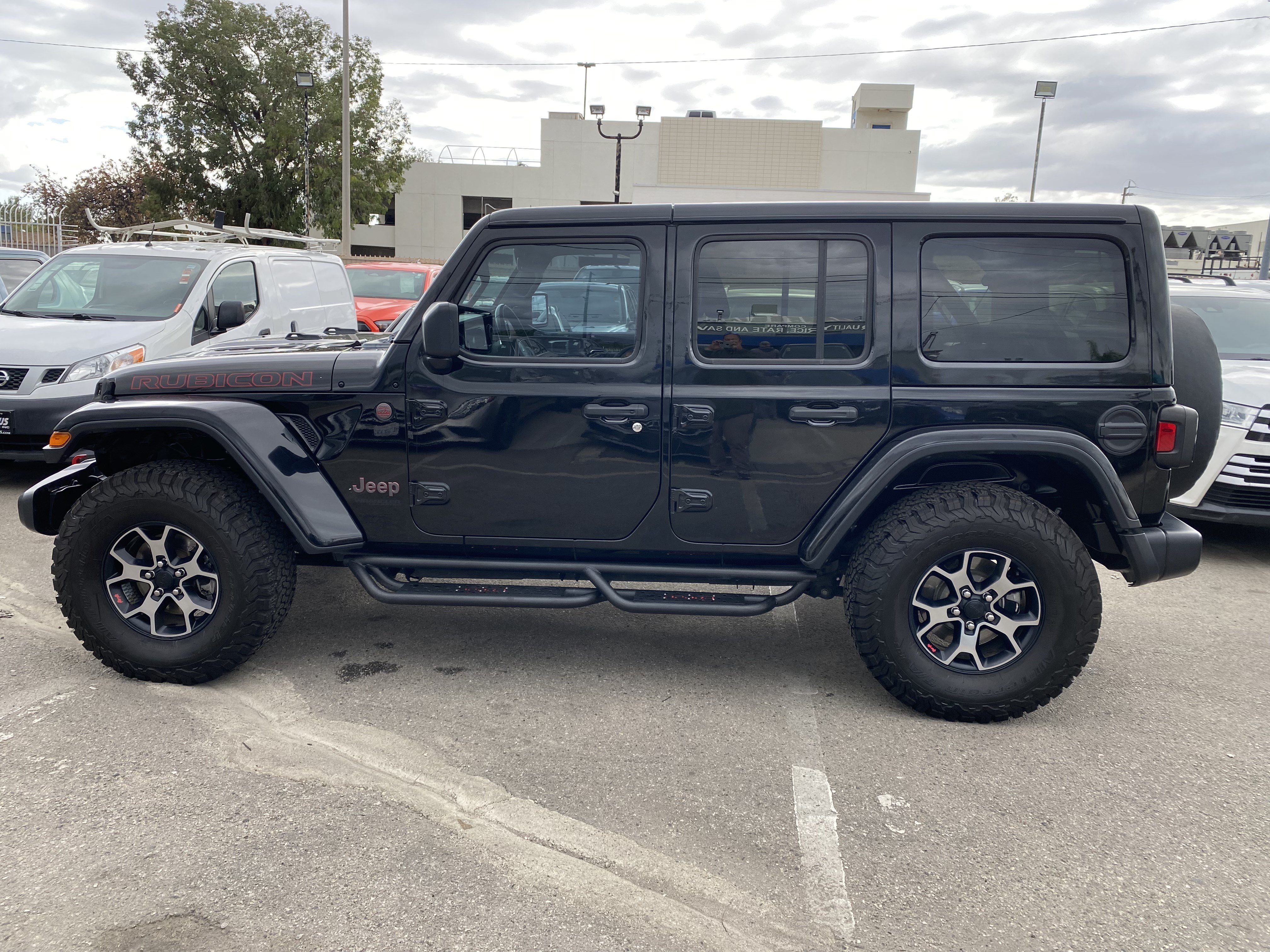 Used 2018 Jeep Wrangler Unlimited Rubicon AWD/4WD image 10
