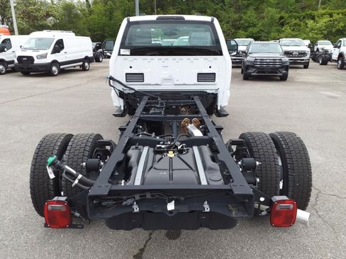 New 2024 Ford F550 4x4 Regular Cab Super Duty image 6