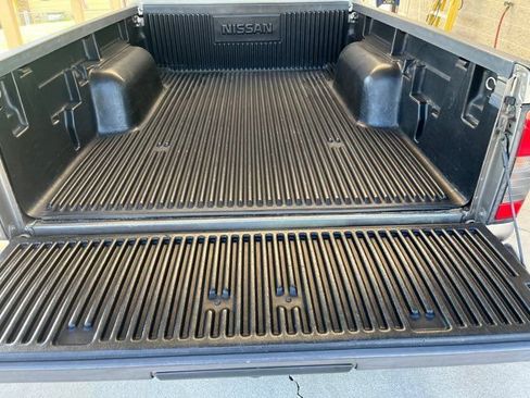 Used 2004 Nissan Frontier XE w/ (VTP) Value Truck Pkg RWD image 14