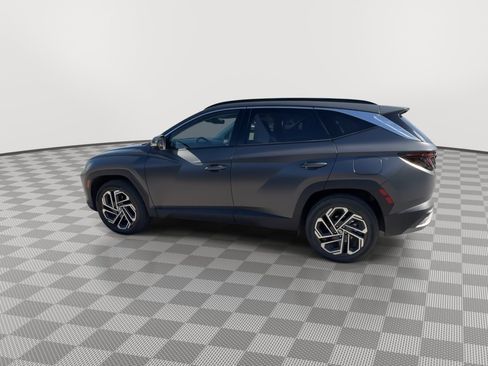 Used 2025 Hyundai Tucson Limited AWD/4WD image 5