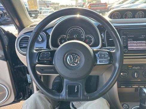 Used 2015 Volkswagen Beetle TDI image 20