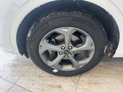 Certified 2023 Ford Escape ST-Line Select w/ Tech Pack #1 image 9