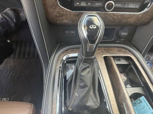 Used 2021 INFINITI QX80 Premium Select w/ All-Season Package image 16