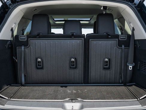 New 2026 Nissan Pathfinder Platinum AWD/4WD image 8