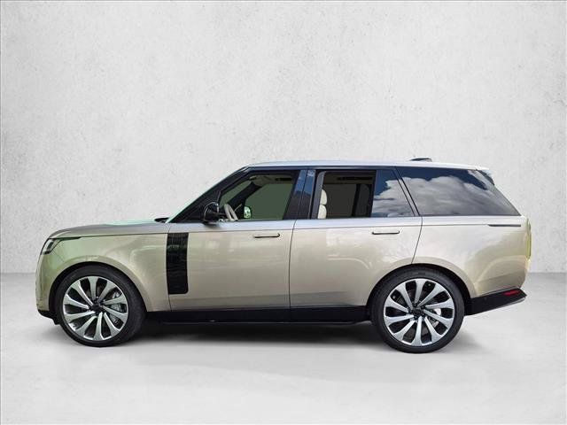 Used 2026 Land Rover Range Rover SE AWD/4WD image 8