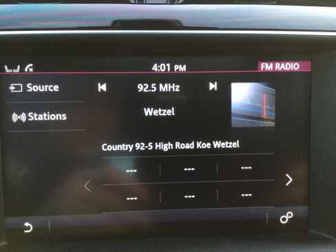 Used 2018 Jaguar XE R-Sport image 13