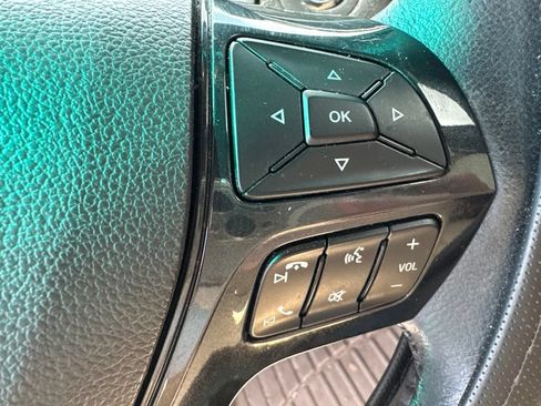 Used 2016 Ford Explorer XLT w/ Equipment Group 202A FWD image 26
