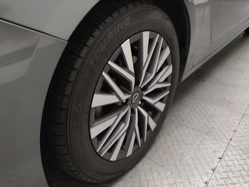 Used 2023 Nissan Altima 2.5 SV FWD image 31