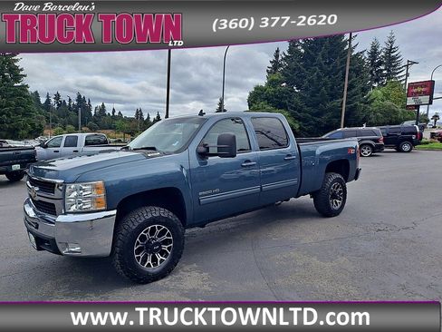 Used 2010 Chevrolet Silverado 2500 LTZ w/ Convenience Package image 8