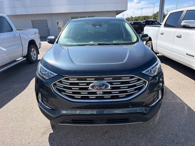 Used 2022 Ford Edge Titanium w/ Equipment Group 301A AWD/4WD image 2