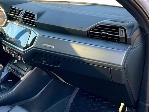 Used 2019 Audi Q3 2.0T Premium Plus image 15