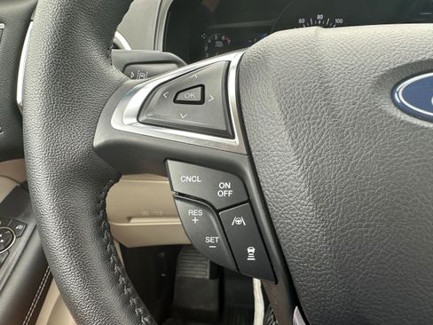 Used 2022 Ford Edge Titanium w/ Equipment Group 301A image 25