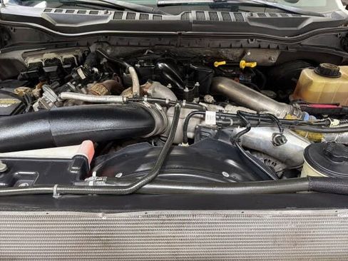 Used 2018 Ford F250 Platinum w/ Platinum Ultimate Package AWD/4WD image 55