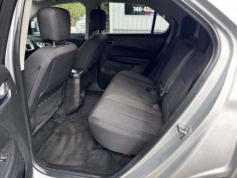 Used 2017 Chevrolet Equinox LT image 9