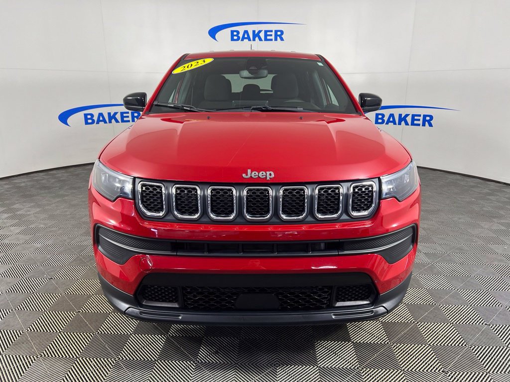 Used 2023 Jeep Compass Sport AWD/4WD image 9