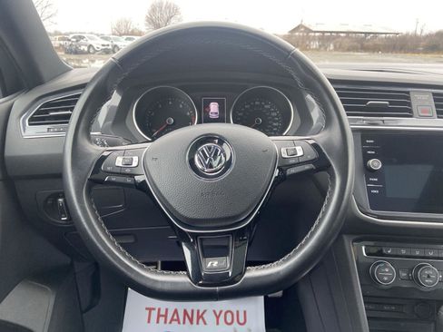 Used 2021 Volkswagen Tiguan SE R-Line image 26