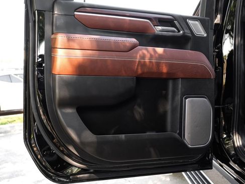 Used 2024 GMC Sierra 2500 Denali Ultimate w/ Max Trailering Package AWD/4WD image 59